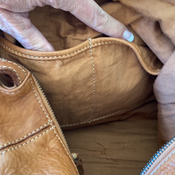 ๐ BEAUTIFULLY BOHO LEATHER CROSSBODY BAG โผ๏ธ - Picture 9 of 14